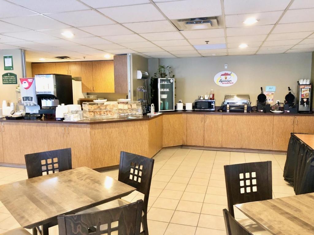 米德兰速8酒店 外观 照片